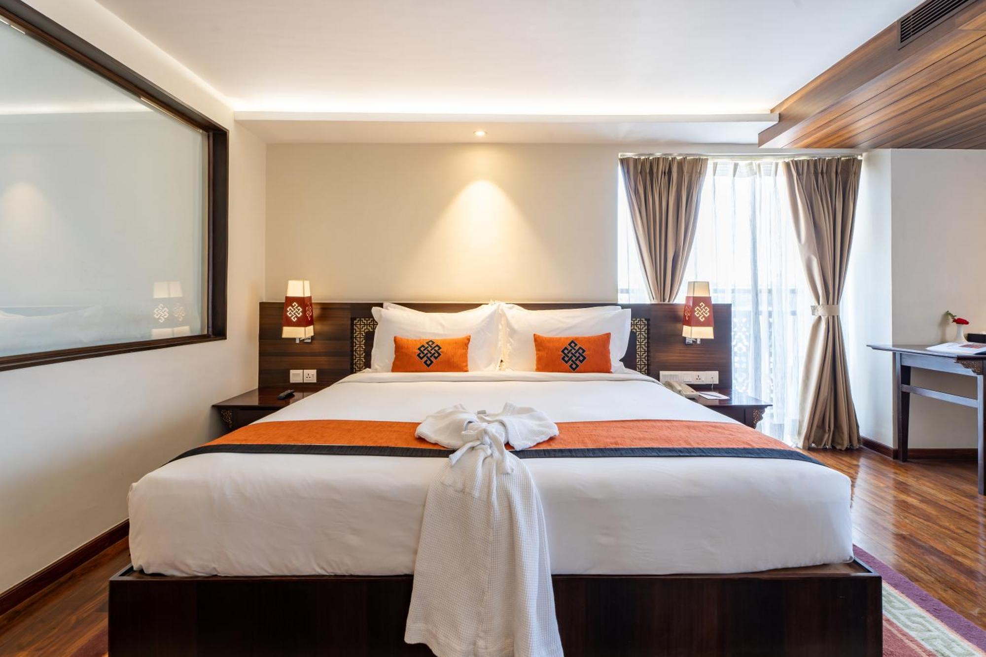 Ramada By Wyndham Kathmandu Dhumbarahi Hotel Buitenkant foto