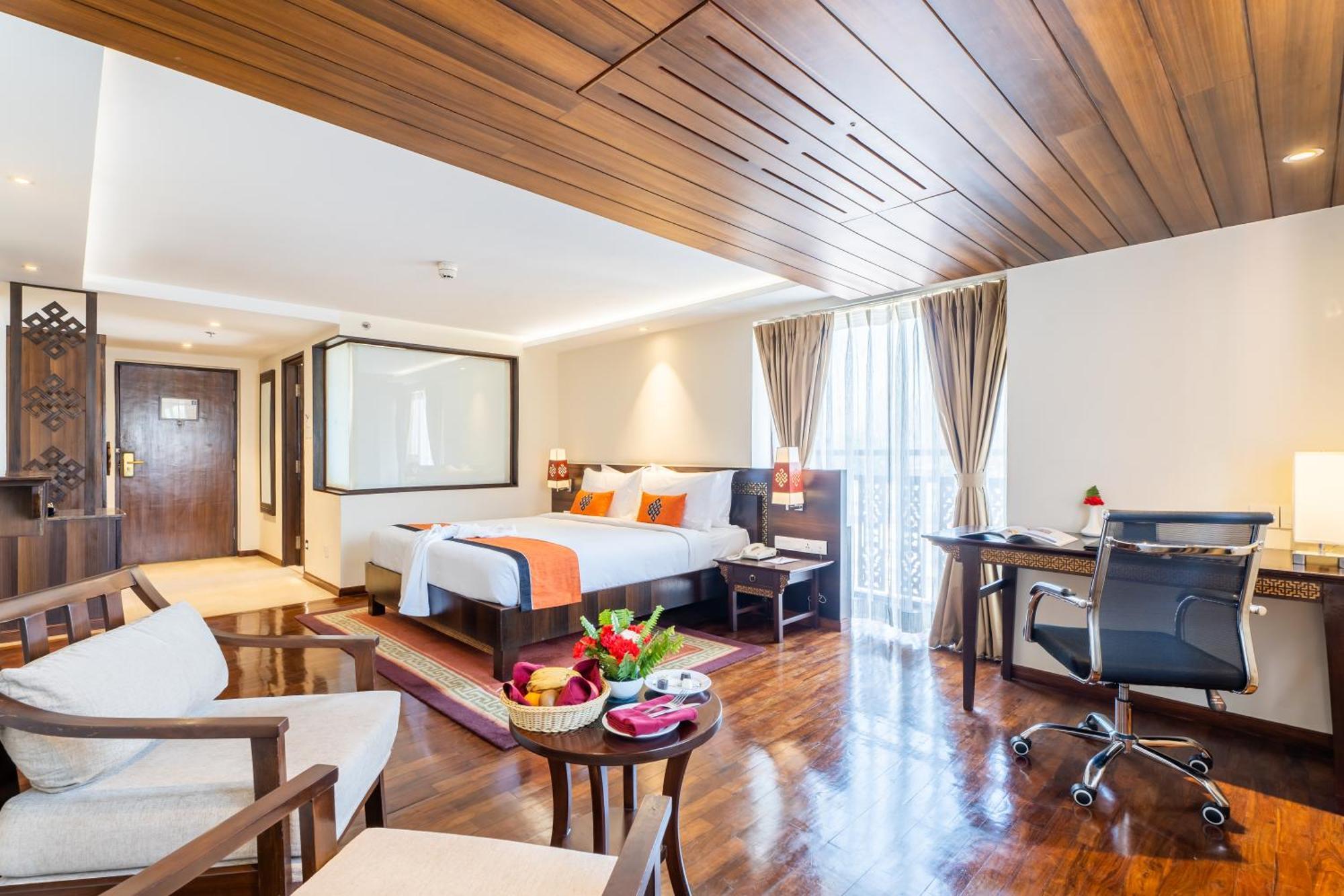 Ramada By Wyndham Kathmandu Dhumbarahi Hotel Buitenkant foto