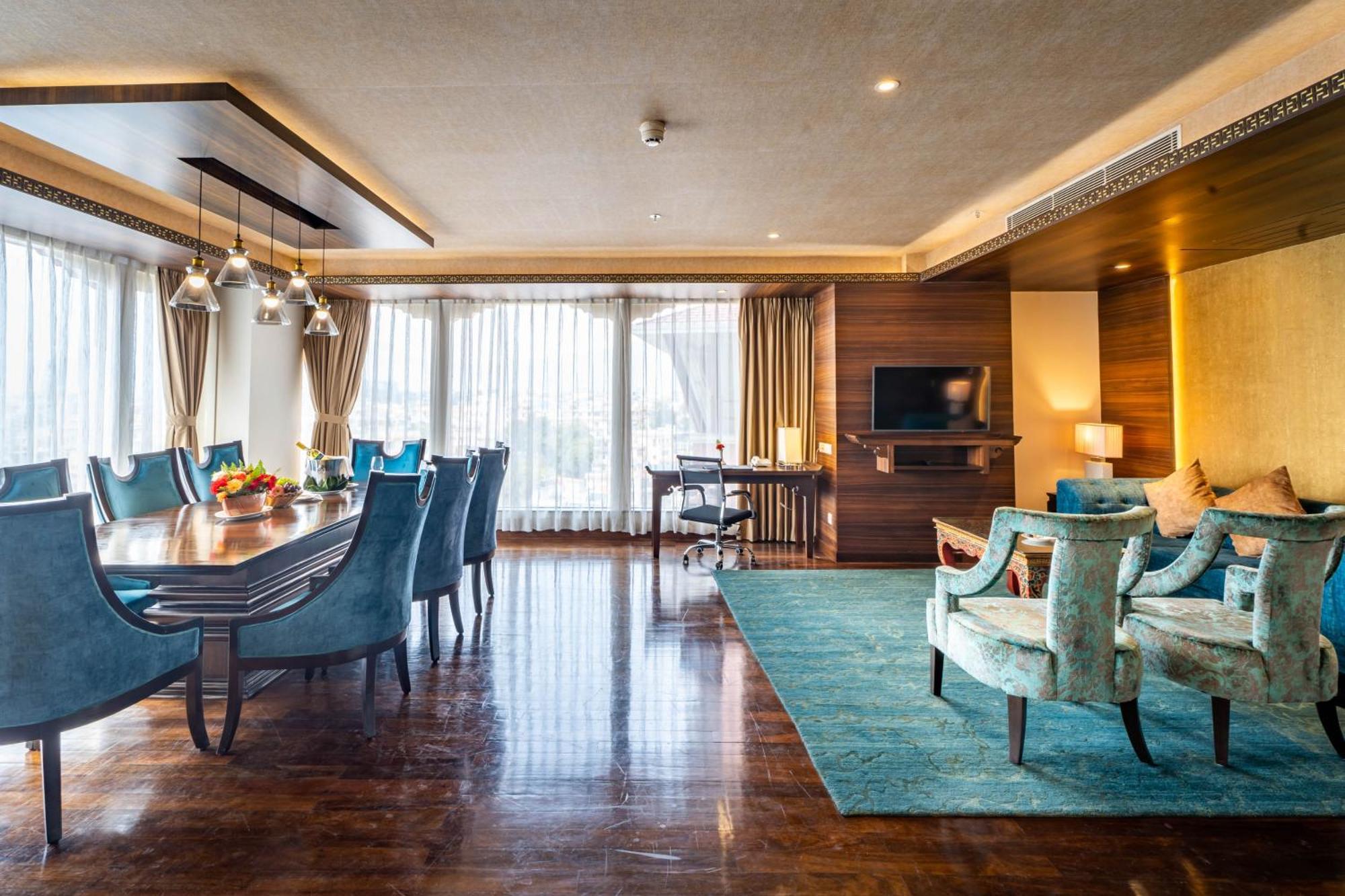 Ramada By Wyndham Kathmandu Dhumbarahi Hotel Buitenkant foto