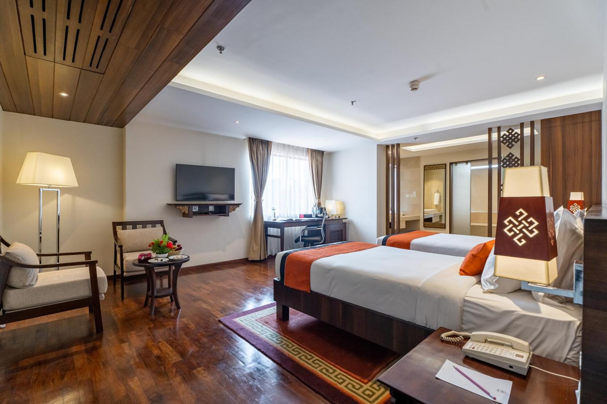 Ramada By Wyndham Kathmandu Dhumbarahi Hotel Buitenkant foto