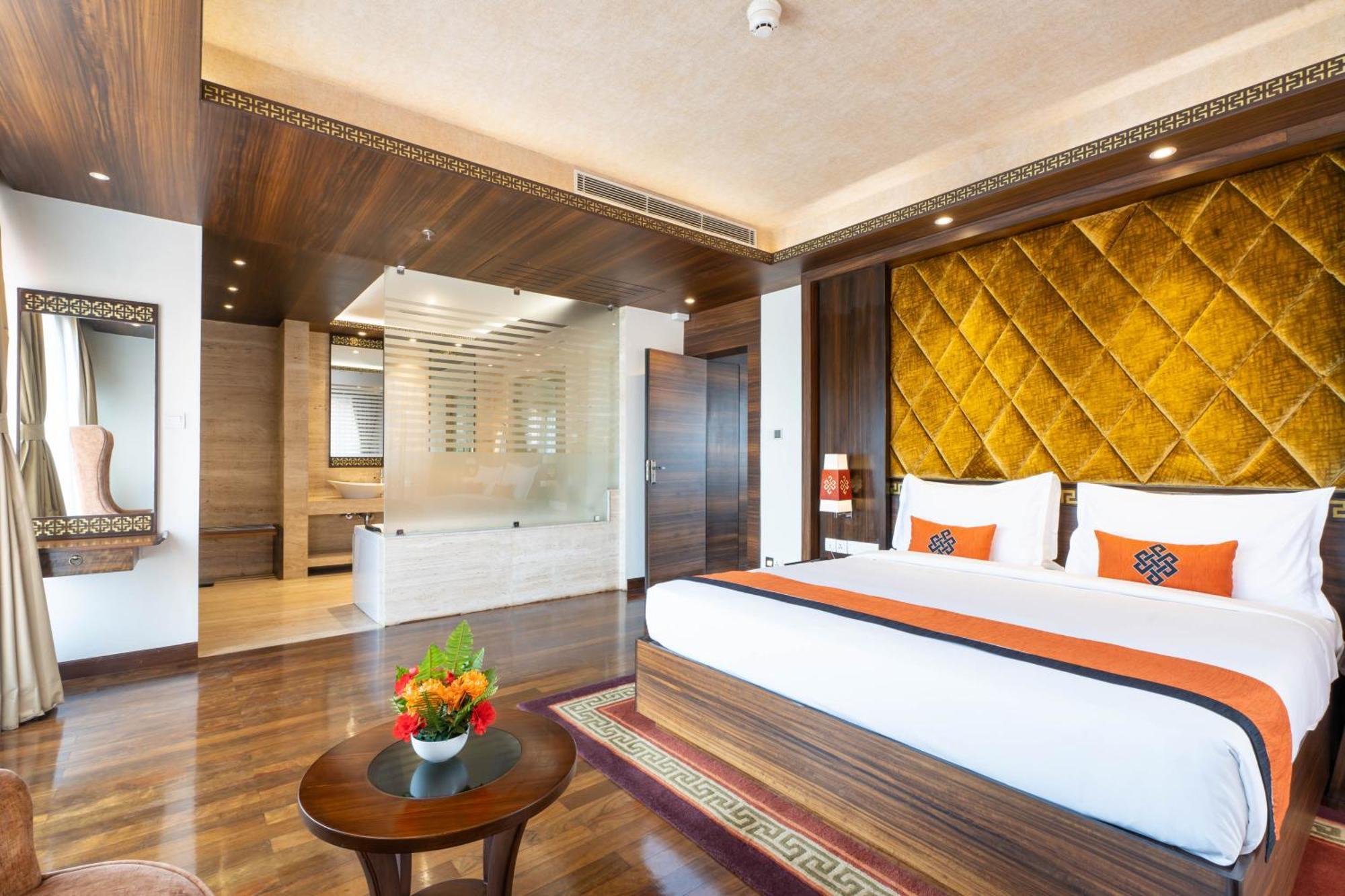 Ramada By Wyndham Kathmandu Dhumbarahi Hotel Buitenkant foto
