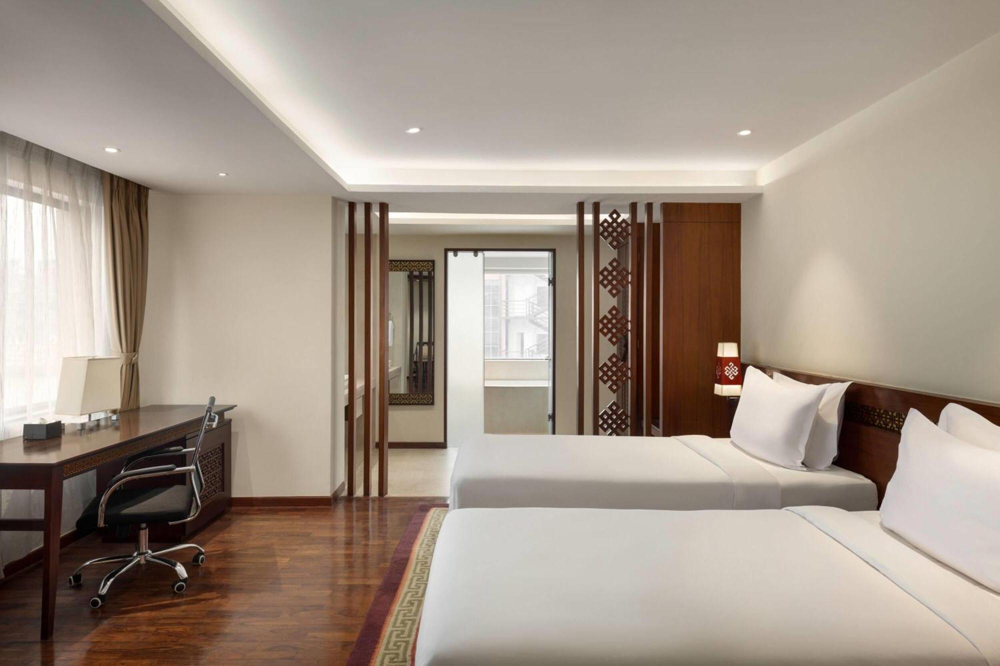 Ramada By Wyndham Kathmandu Dhumbarahi Hotel Buitenkant foto