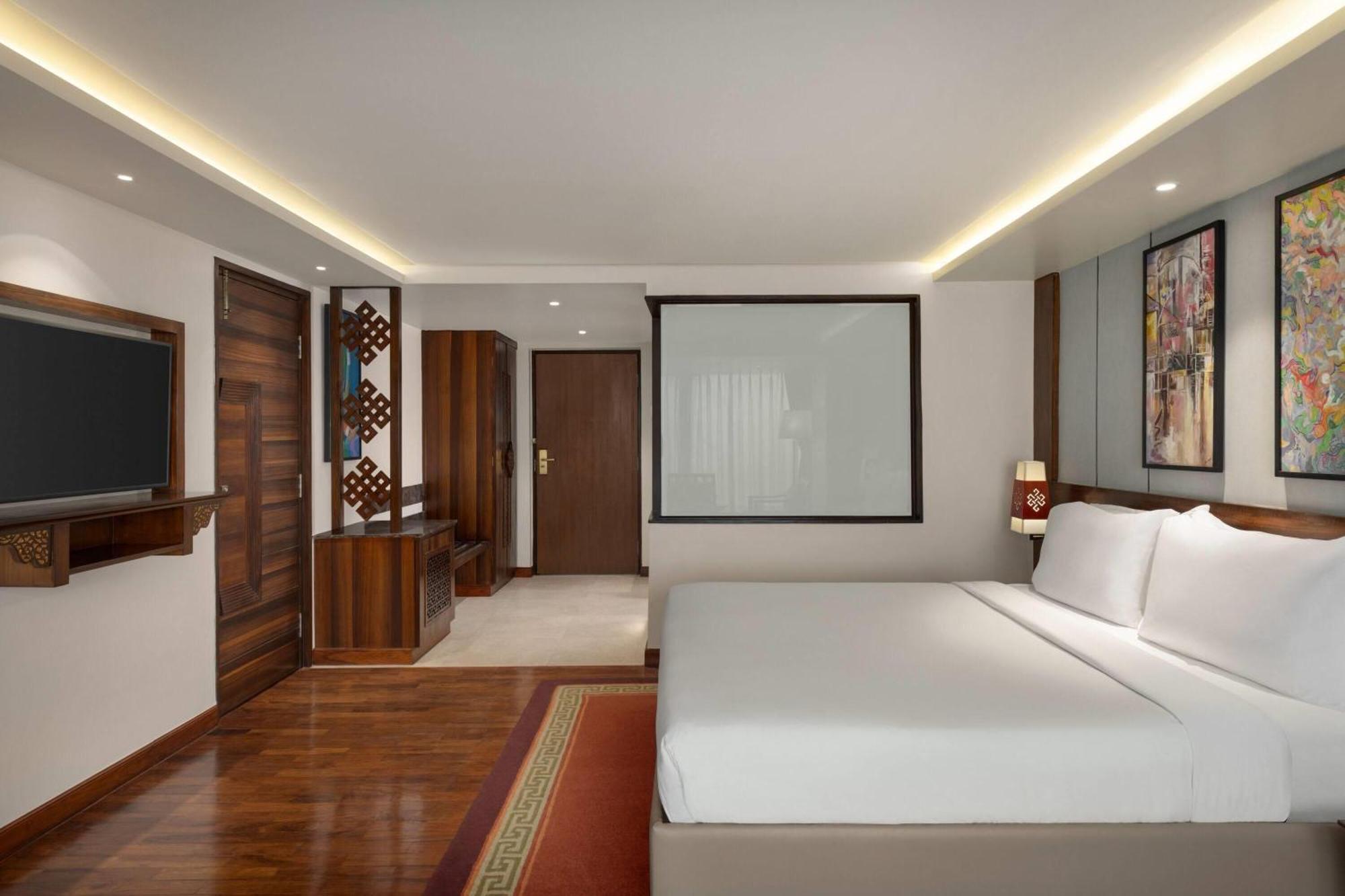 Ramada By Wyndham Kathmandu Dhumbarahi Hotel Buitenkant foto