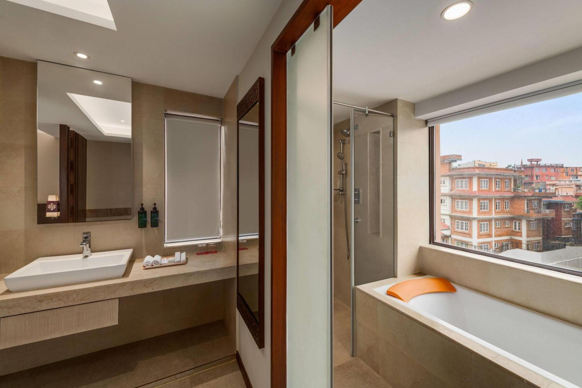 Ramada By Wyndham Kathmandu Dhumbarahi Hotel Buitenkant foto